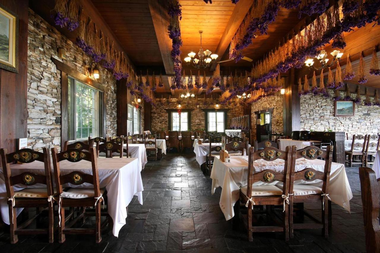Provence Rose Lodge Renai Eksteriør bilde
